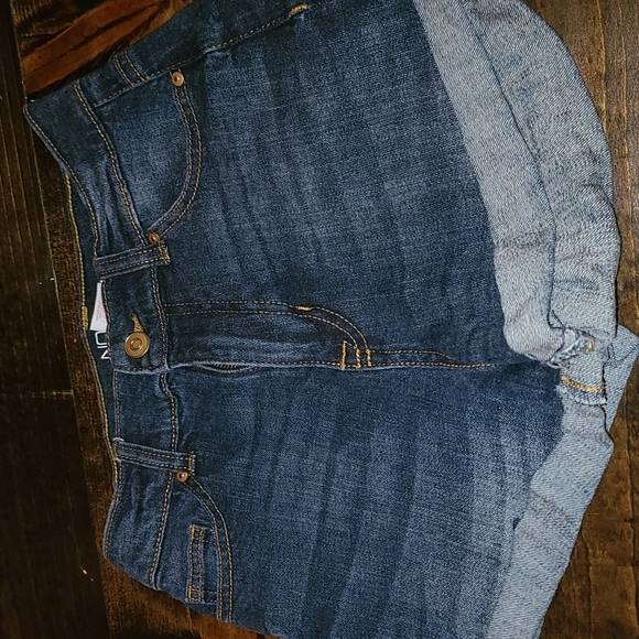 Shorts - Picture 1 of 1